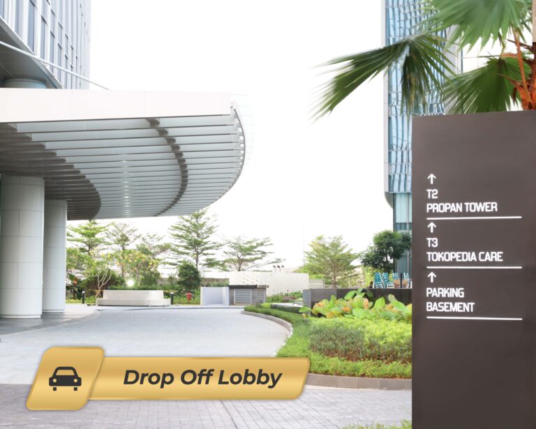 Drop Off Lobby (1)